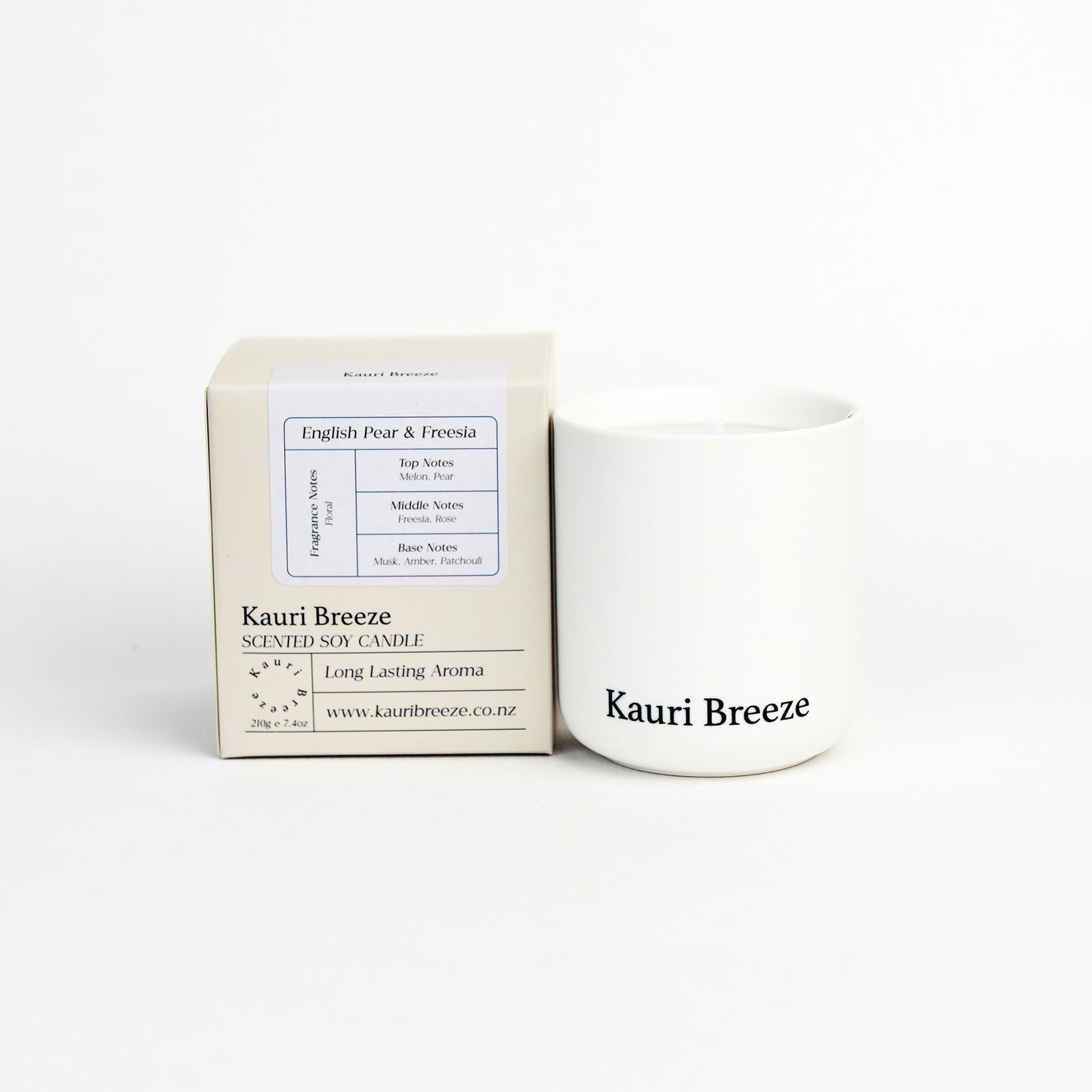 English Pear & Freesia scented candle